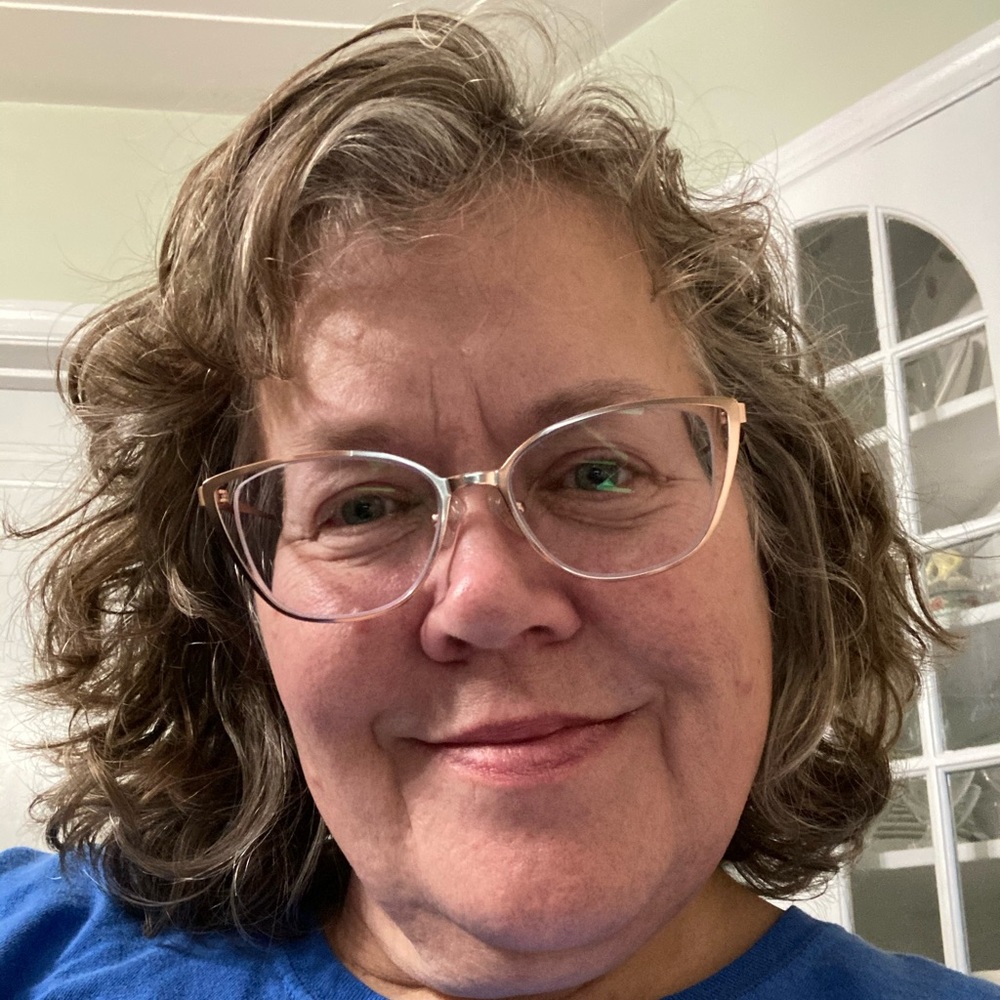Meet your Posher, Lynn
